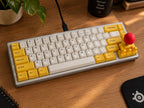AMARELO